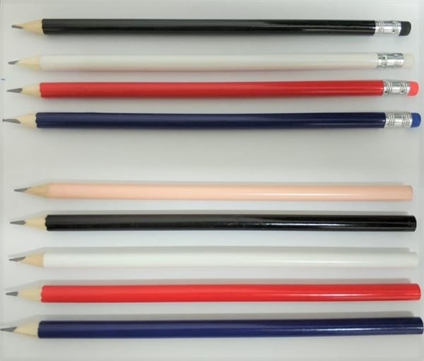 עפרונות ממותגים