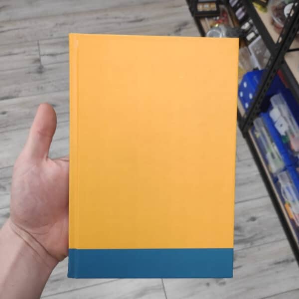 מחברת כריכת ספר ממותגת